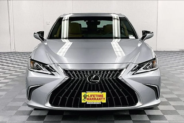Used 2022 Iridium Lexus 350 image 4
