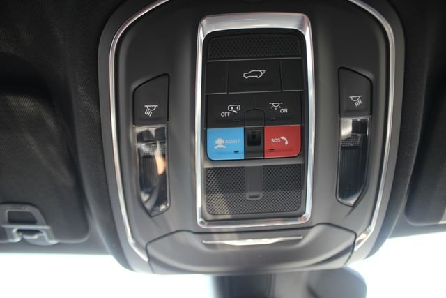 Used 2024 White Jeep Limited image 13