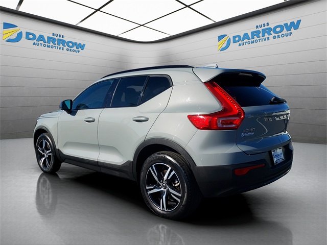 2024 Volvo XC40 Core photo 3