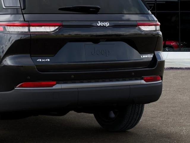 New 2026 Diamond Black Crystal Pearl-Coat Exterior Paint Jeep Limited image 39
