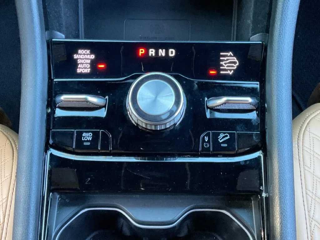 Used 2022 White Jeep Summit image 38
