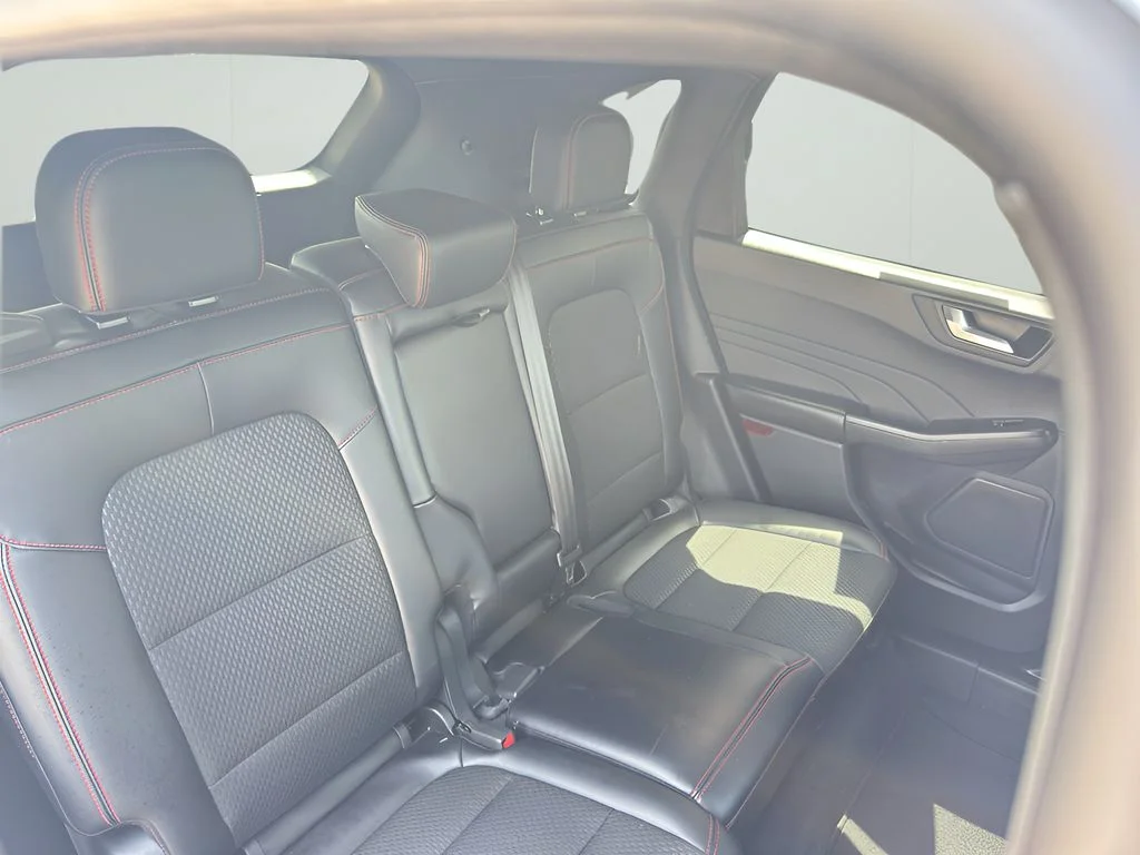 Used 2026 Star White Metallic Tri-Coat Ford ST Line image 14