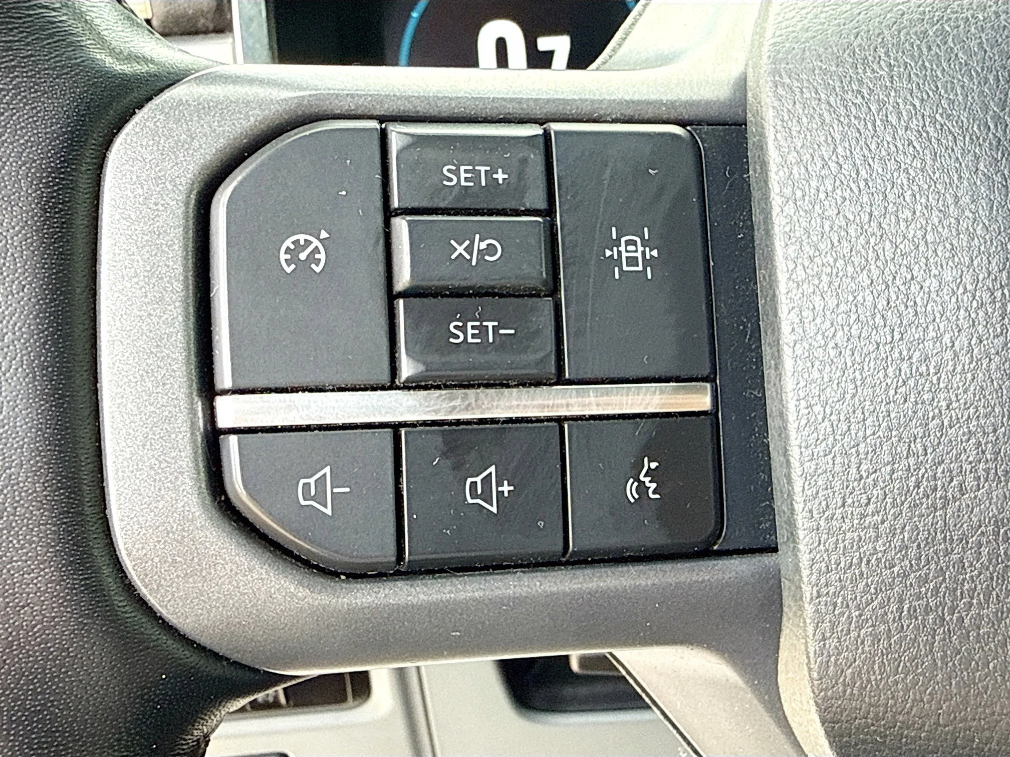 Used 2023 Oxford White Ford LARIAT image 35