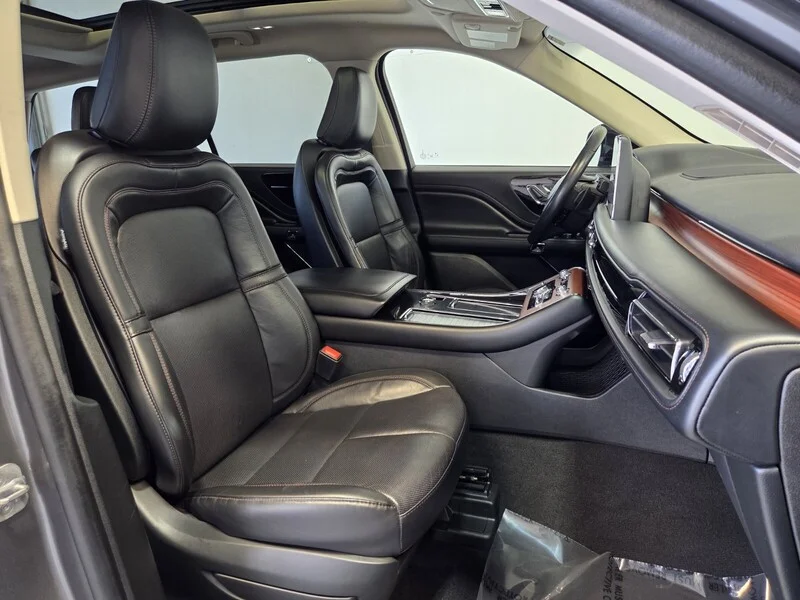 Used 2023 Gray Metallic LINCOLN RESERVE AWD image 24
