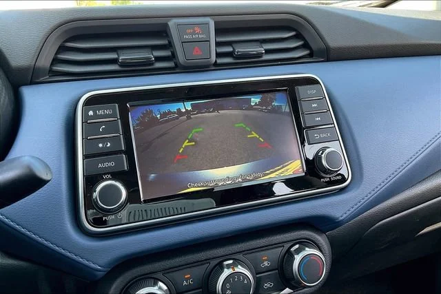 2025 Nissan Versa Sedan SV - Photo 21