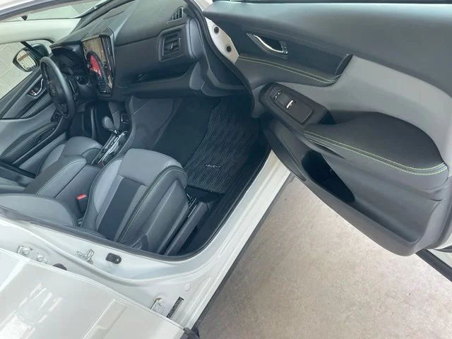 Used 2025 White Subaru Onyx Edition image 20