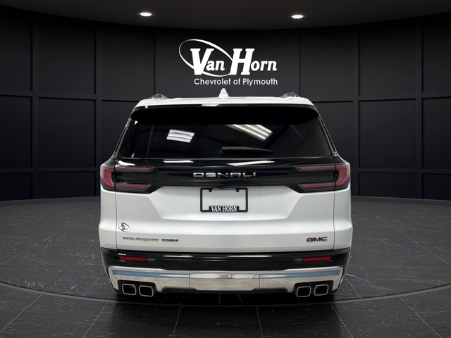 Used 2024 White Frost Tricoat GMC Denali image 6