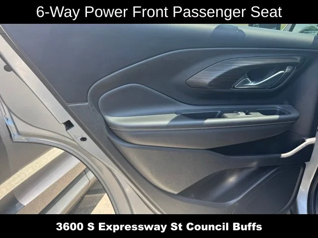 Used 2023 Silver GMC SLT image 13