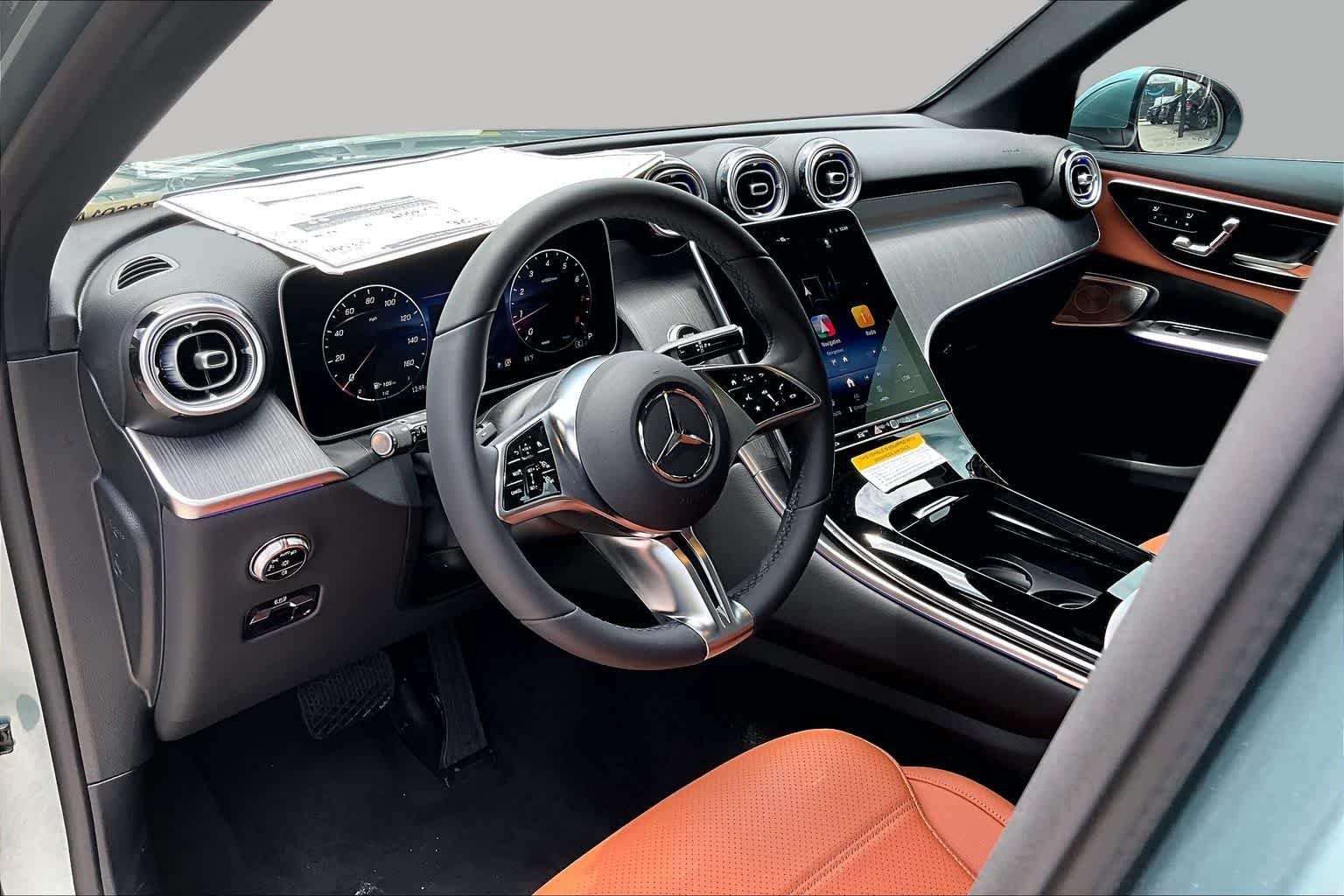New 2026 Verde Silver Metallic Mercedes-Benz GLC 300 image 10