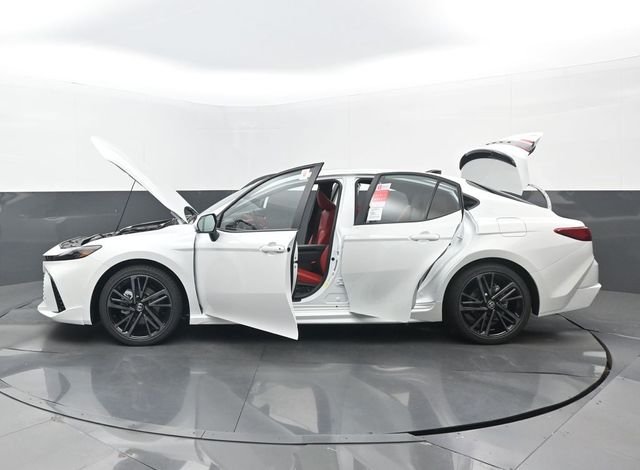 New 2026 Wind Chill Pearl Toyota XSE image 33