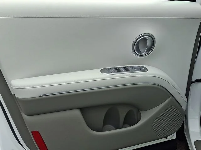 New 2026 White Hyundai SEL image 9