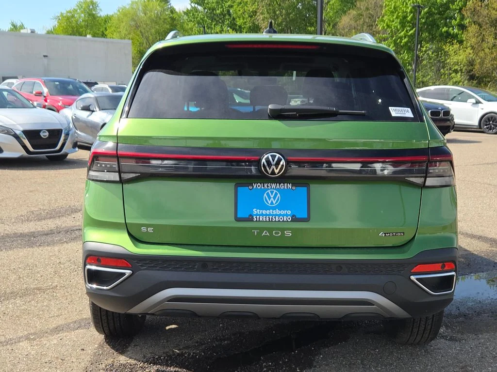 New 2026 Bright Moss Green Metallic Volkswagen 1.5T SE image 5