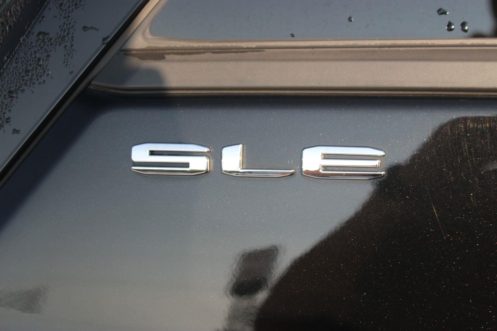 Used 2024 Ebony Twilight Metallic GMC SLE image 10
