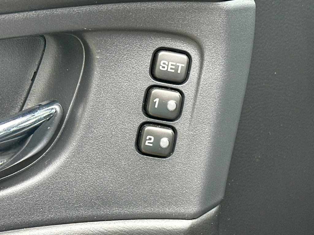 Used 2021 Magnetic Black Pearl Nissan Platinum image 11