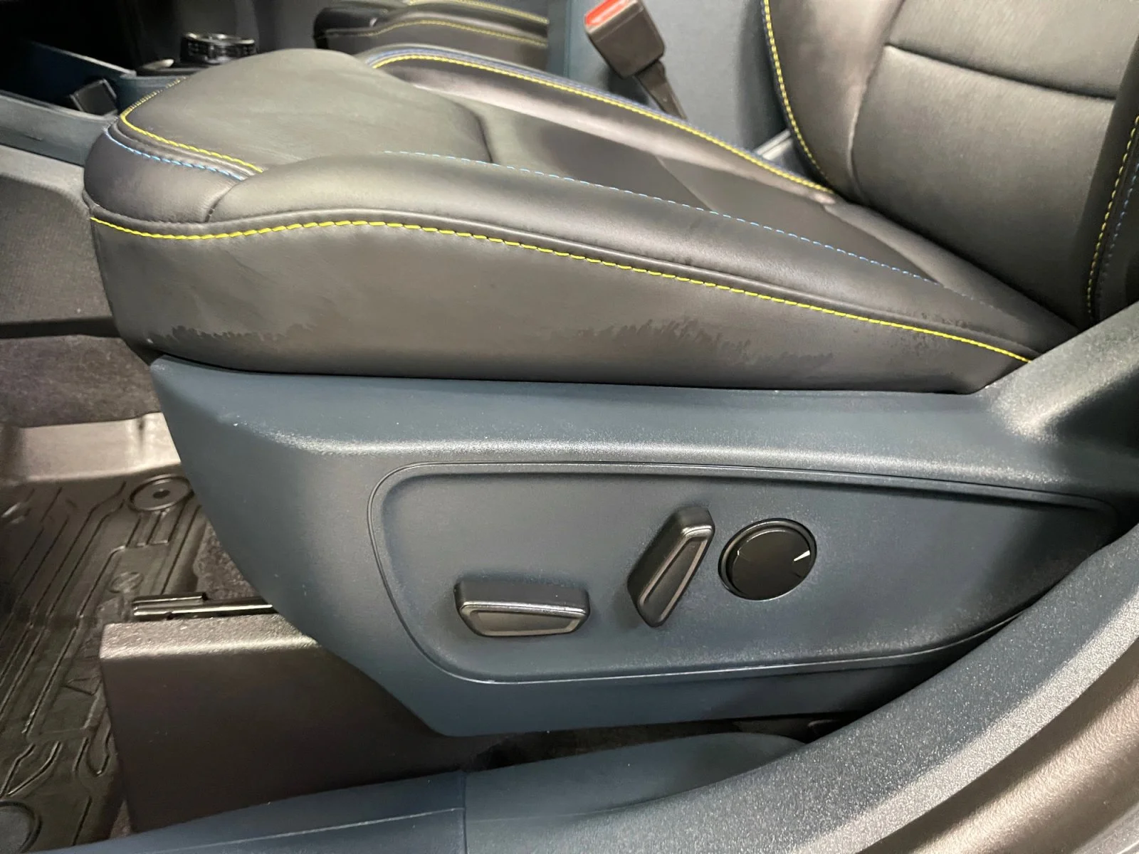 New 2026 Carbonized Grey Metallic Ford Lobo Standard image 14