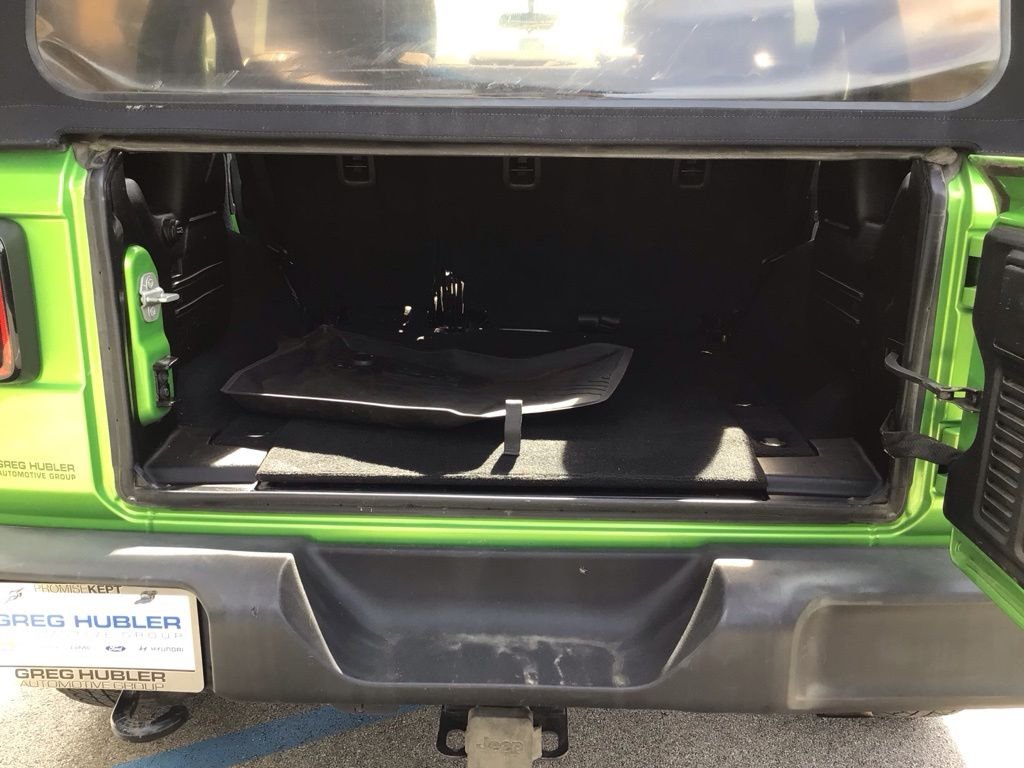 Used 2018 Green Jeep Unlimited Sport S image 41