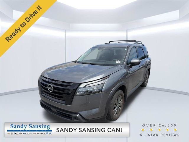 2024 Nissan Pathfinder SV