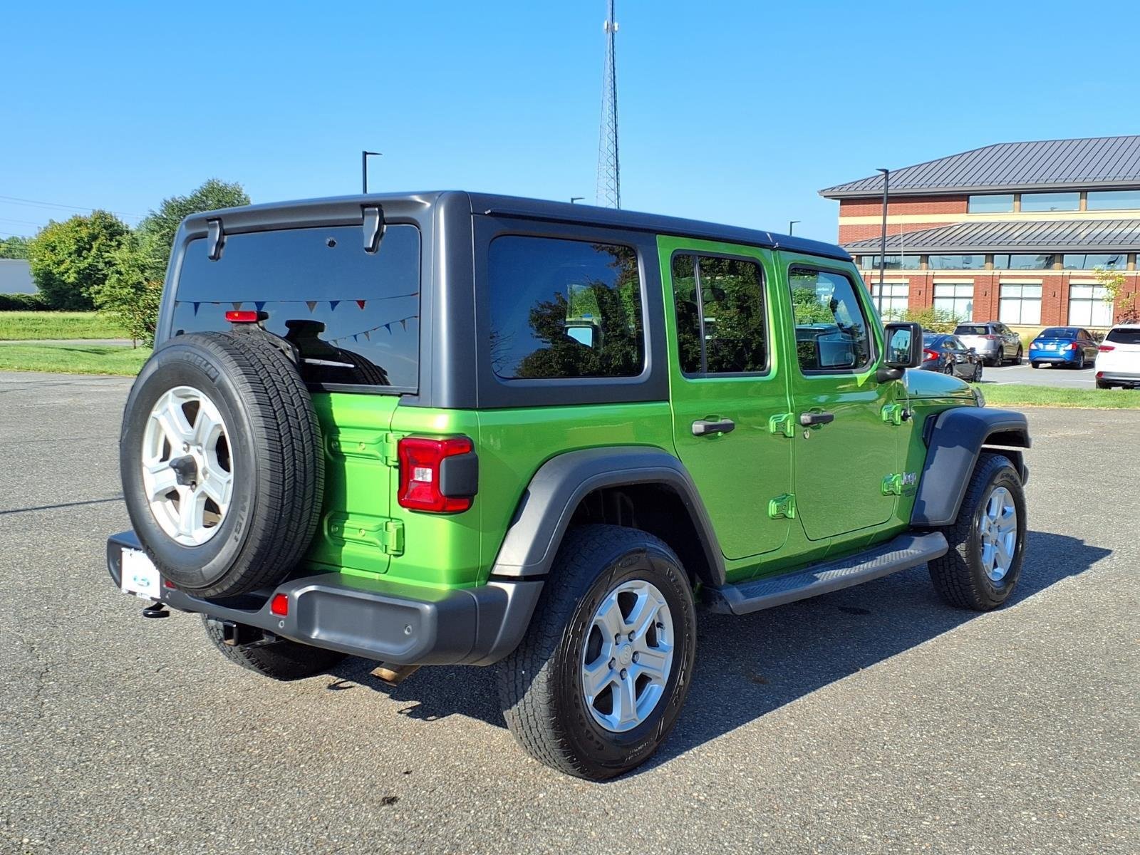 Used 2019 Mojito! Clearcoat Jeep Sport S image 2