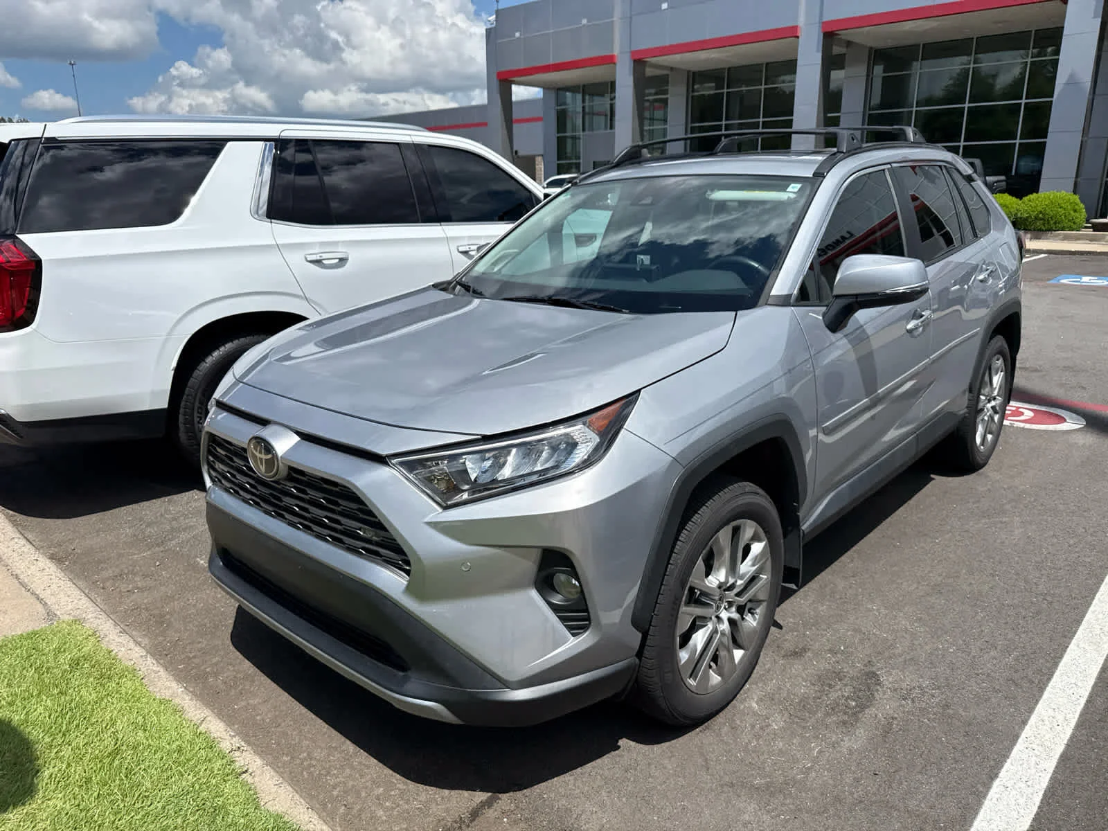 Used 2021 Silver Sky Metallic Toyota Limited image 5