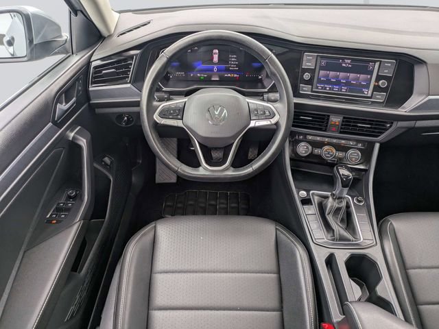 Used 2024 Silver Volkswagen 1.5T SE image 14
