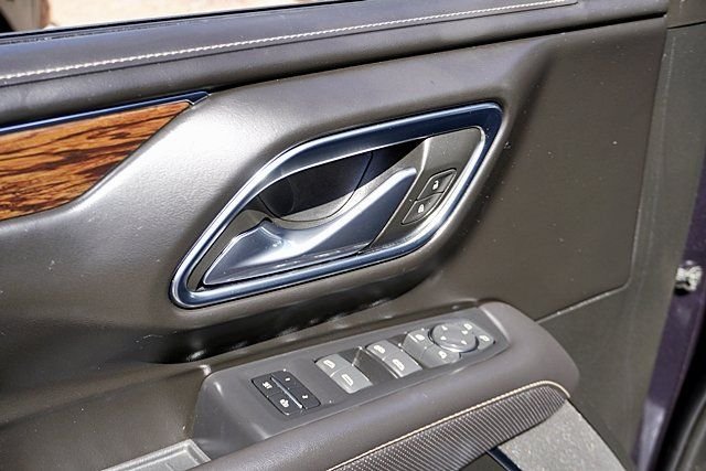 Used 2024 Gray Chevrolet Premier image 23