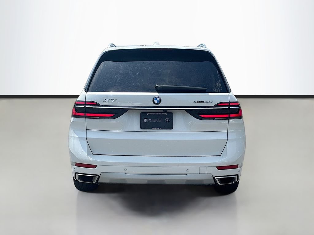 Used 2023 White BMW xDrive40i image 4