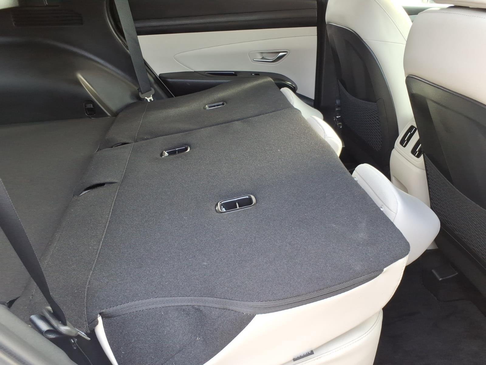 Used 2026 Creamy White Pearl Hyundai SEL Convenience image 22