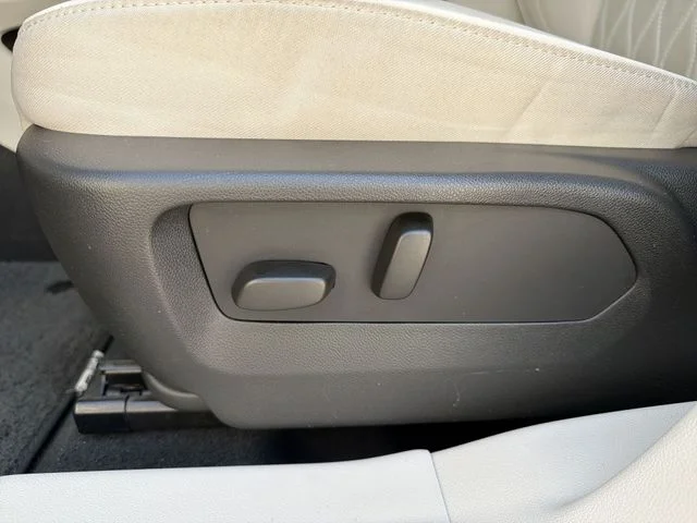 Used 2023 Gray Buick Avenir image 14