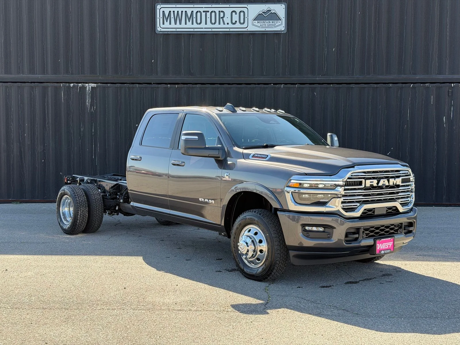 New 2026 Granite Crystal Metallic Clear-Coat Exterior Paint RAM Tradesman image 1