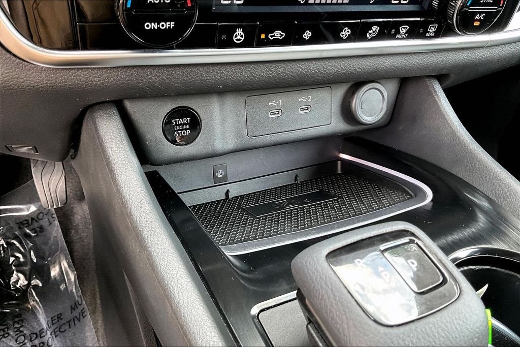 Used 2024 Black Nissan SL image 20