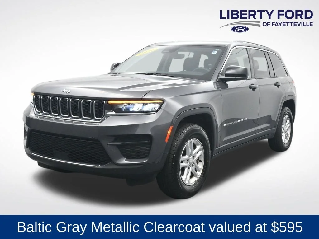 2024 Jeep Grand Cherokee Laredo's photo