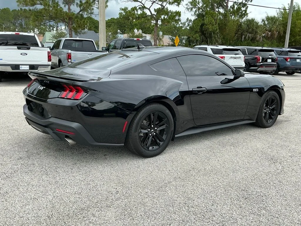Used 2025 Black Ford GT image 15