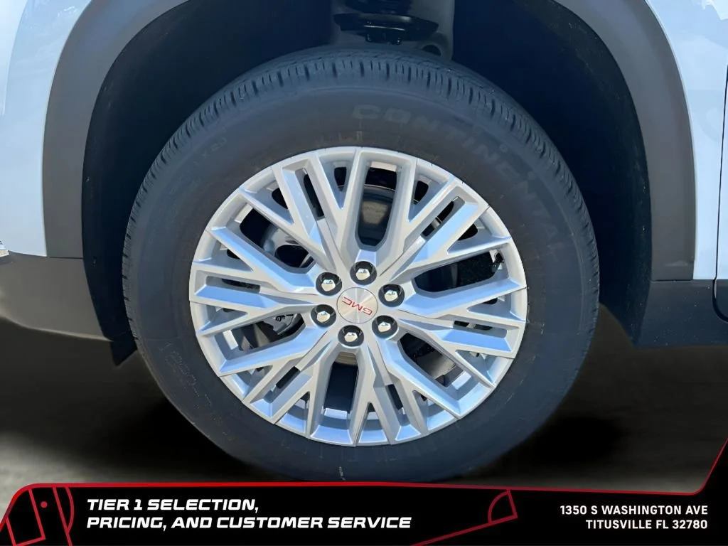 New 2026 Glacier White Tricoat GMC Elevation image 48