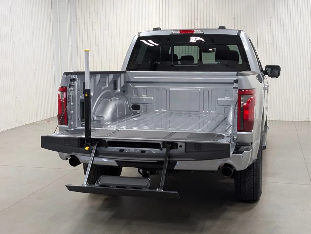New 2026 Iconic Silver Metallic Ford XLT image 26