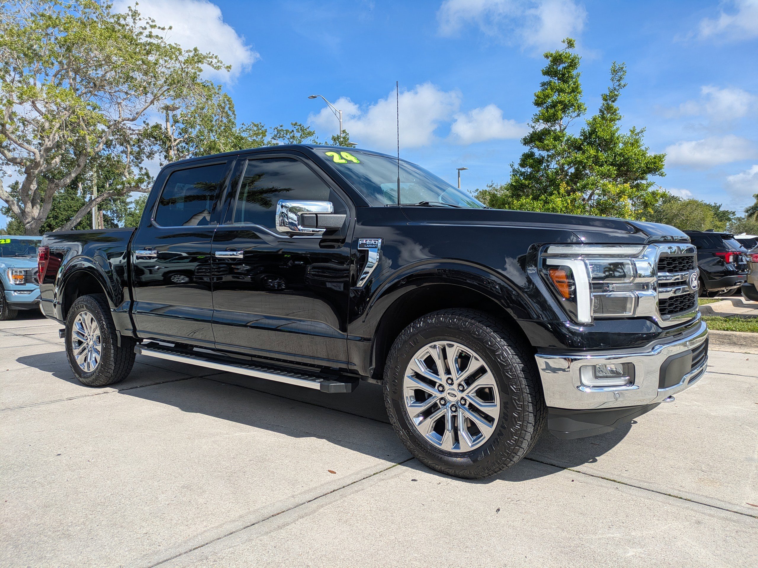 Used 2024 Black Metallic Ford LARIAT image 1