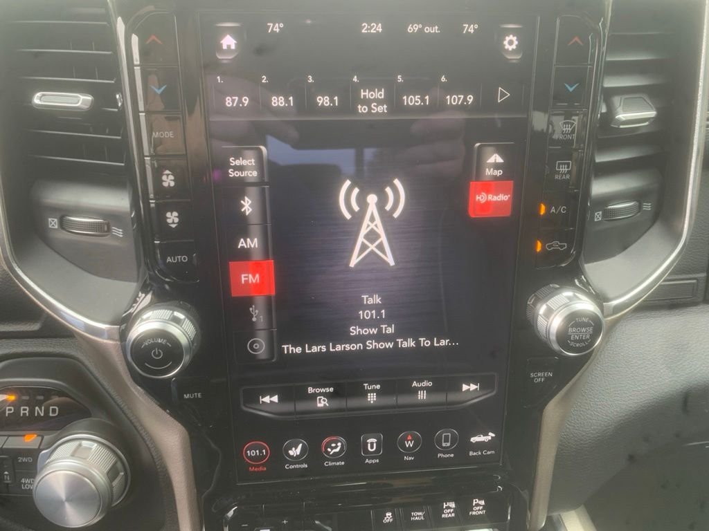 Used 2019 Maximum Steel Metallic Clearcoat Ram Laramie image 18