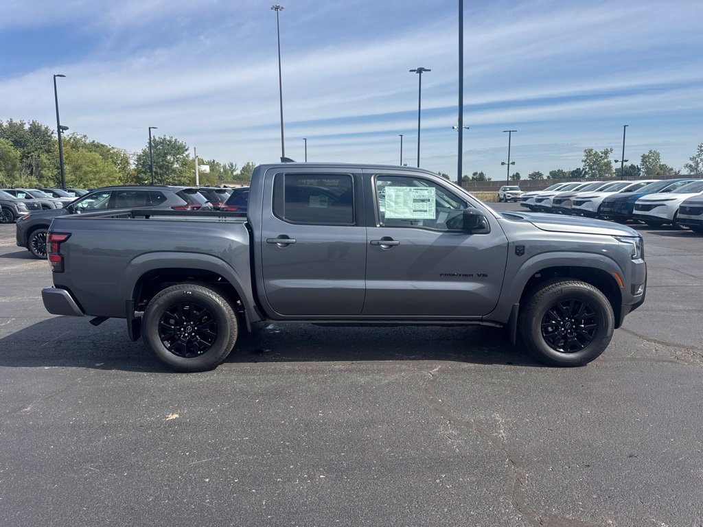 New 2027 Gun Metallic Nissan Crew Cab SV image 2