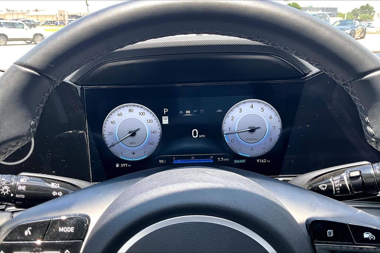 2025 Hyundai Elantra Limited - Photo 23