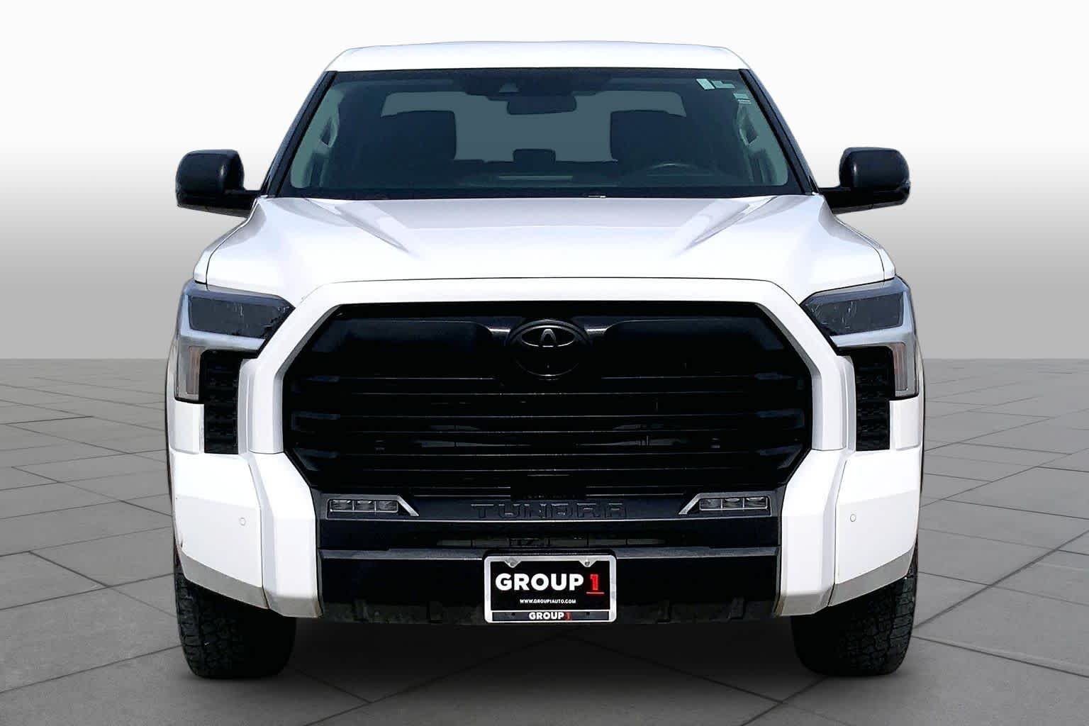 Used 2023 Ice Cap Toyota SR5 image 4