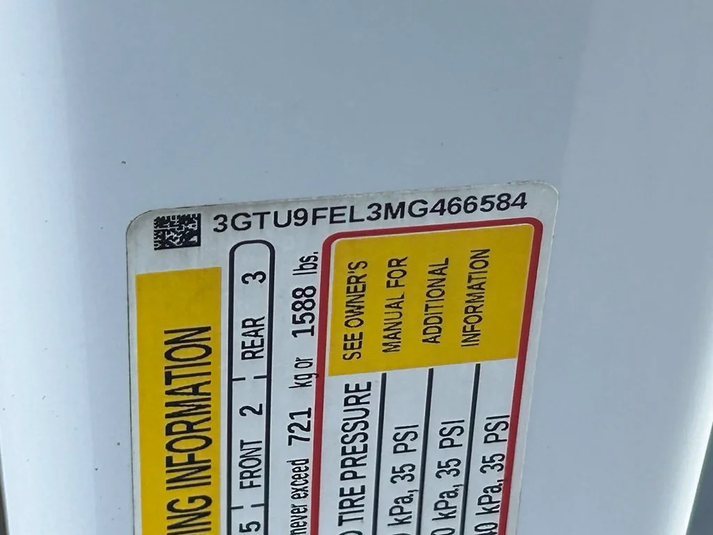 Used 2021 White Frost GMC Denali image 44