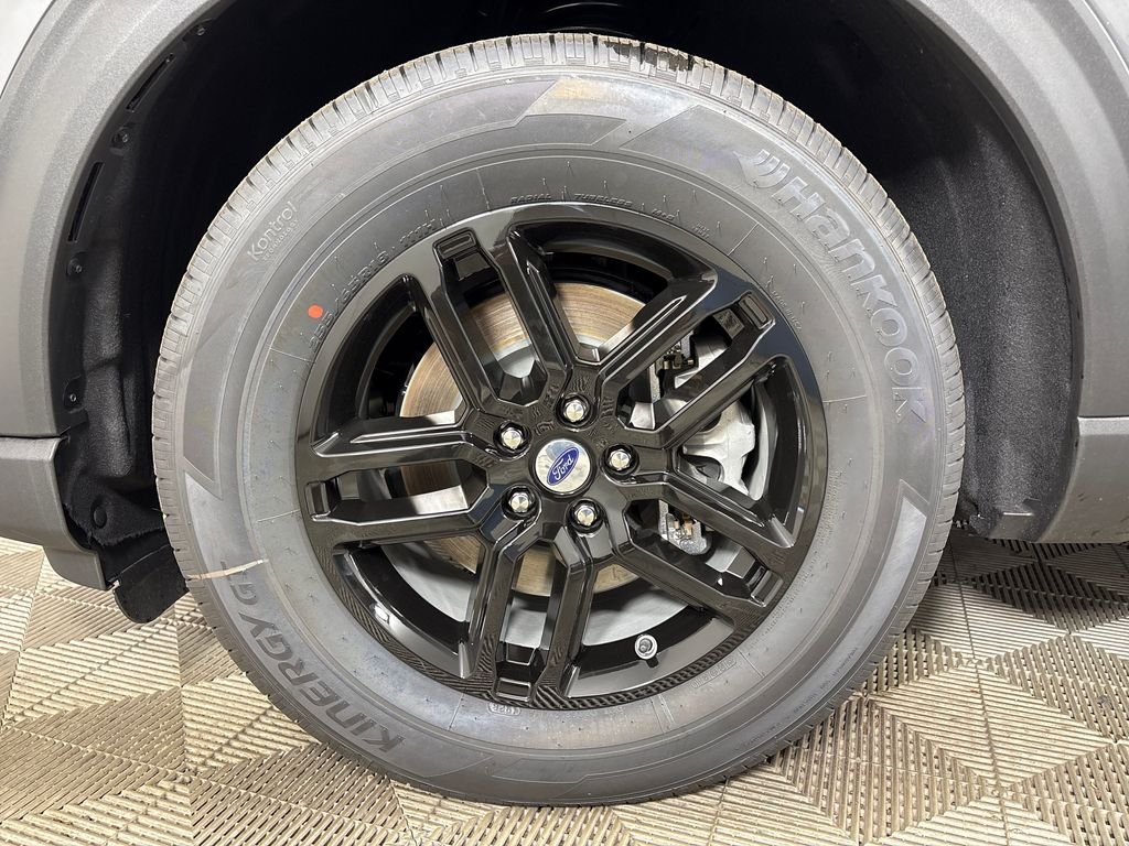 New 2026 Gray Ford Active image 11