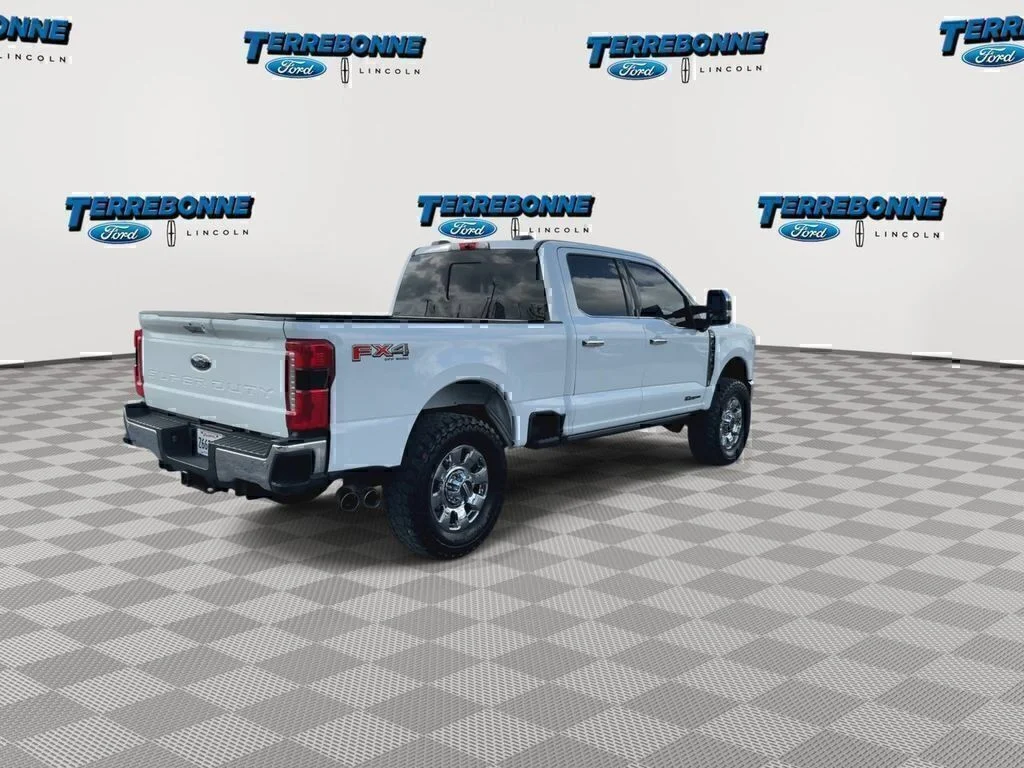 Used 2023 Oxford White Ford Lariat image 8
