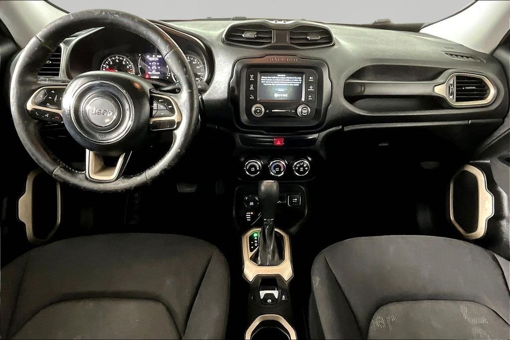 Used 2017 Black Jeep Latitude image 6