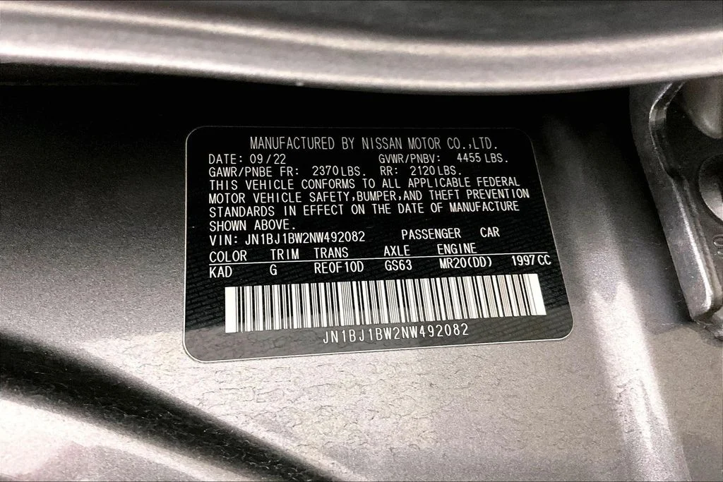 Used 2022 Gray Nissan SV image 19