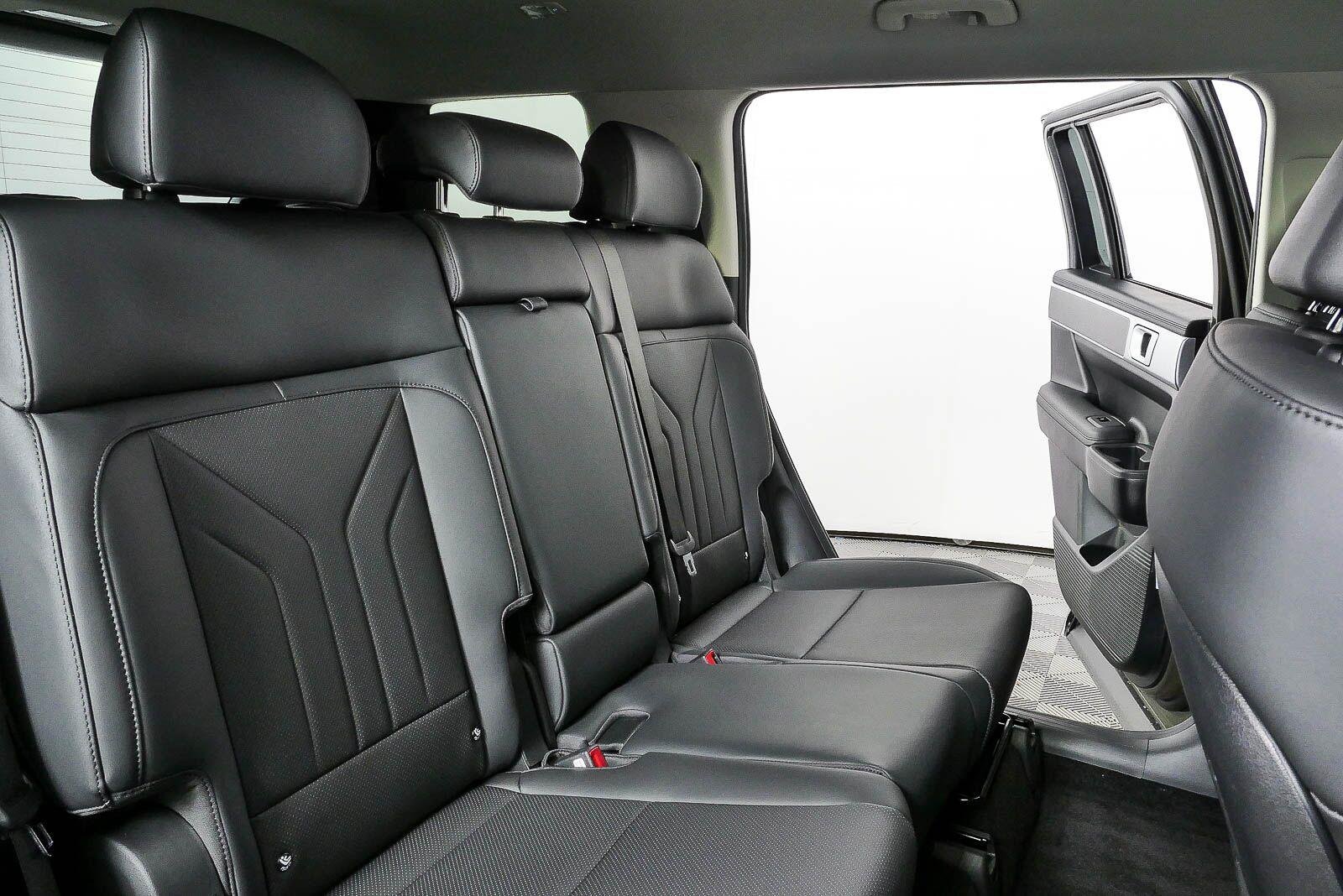 New 2026 Rockwood Green Hyundai SEL FWD image 19
