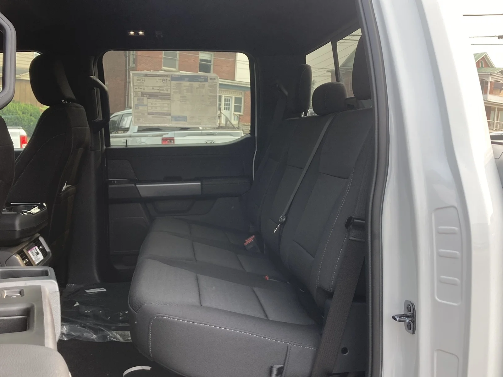 New 2026 Oxford White Ford XLT image 23