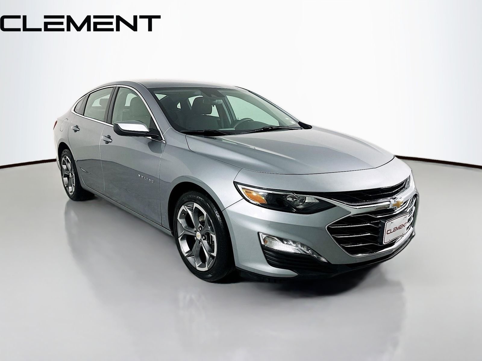Used 2024 Gray Chevrolet LT image 5