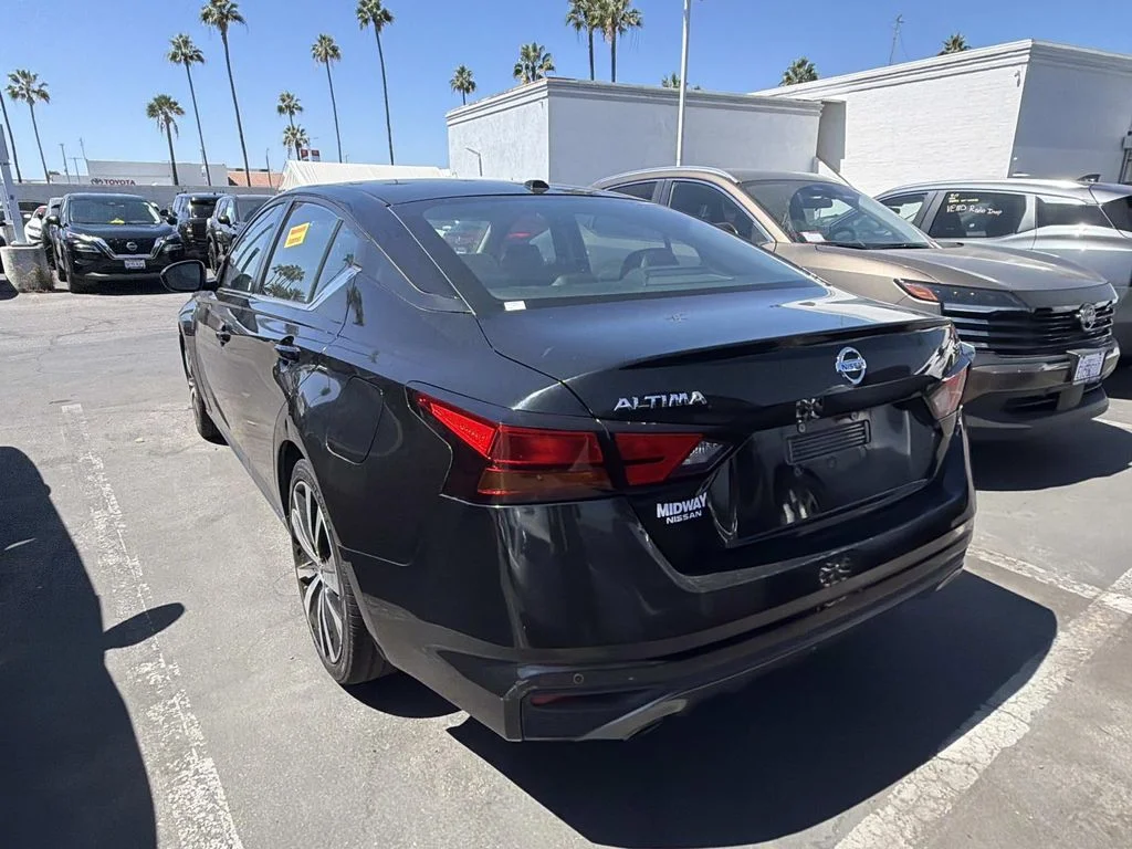 Used 2021 SUPER BLACK Nissan 2.5 SR image 7