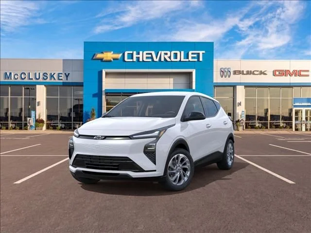 New 2027 White Chevrolet LT image 8
