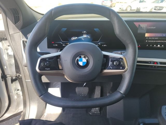 2026 BMW iX 45 - Photo 29